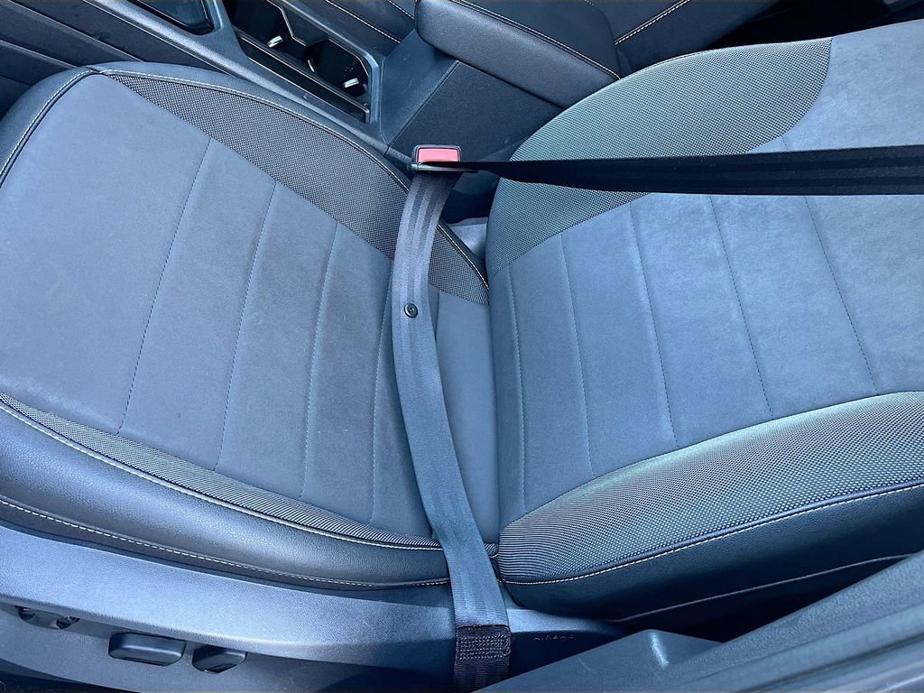 Used 2023 Volkswagen Taos SE image 18