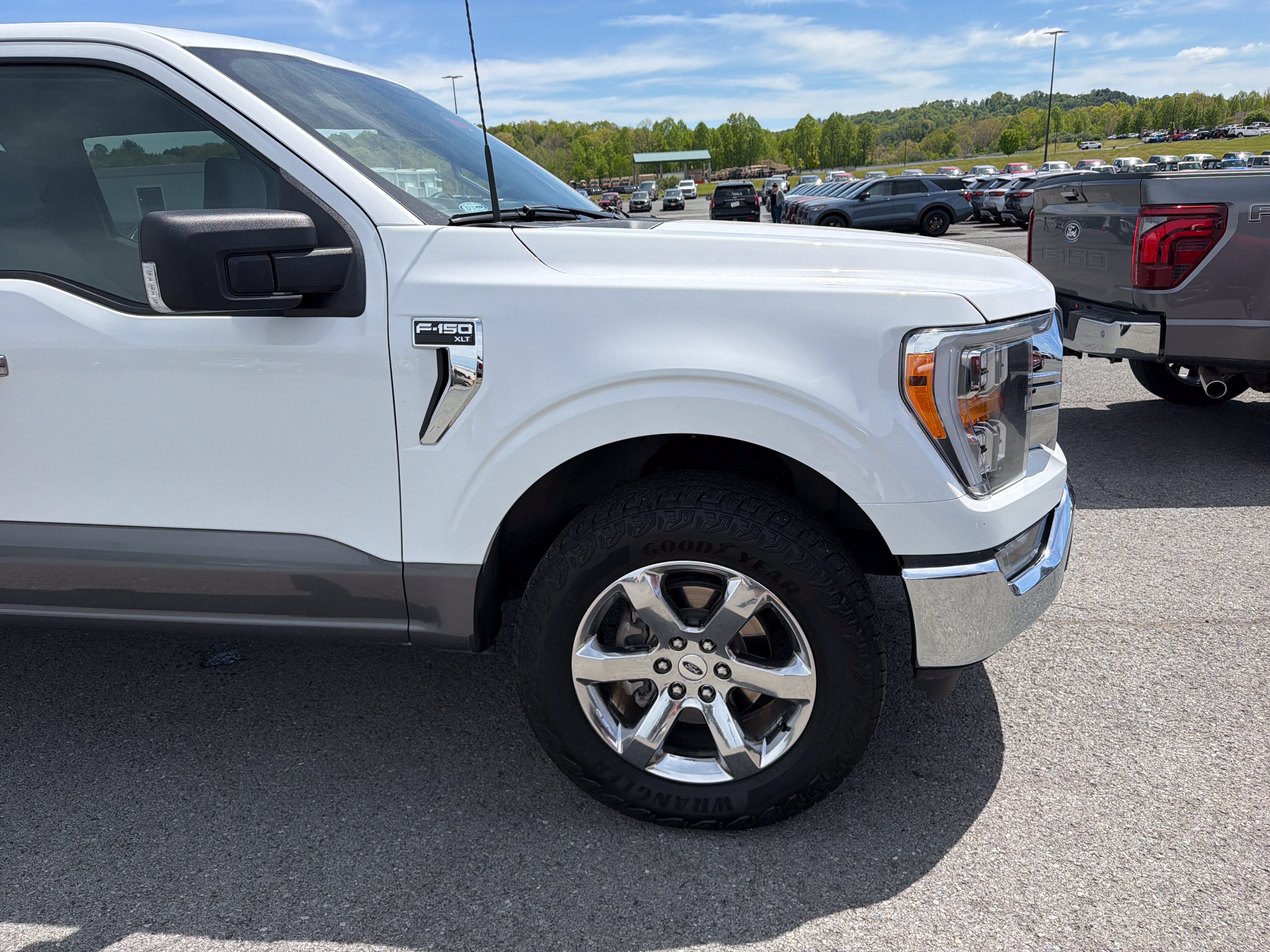 Used 2022 Ford F150 XLT w/ Equipment Group 302A High AWD/4WD image 2