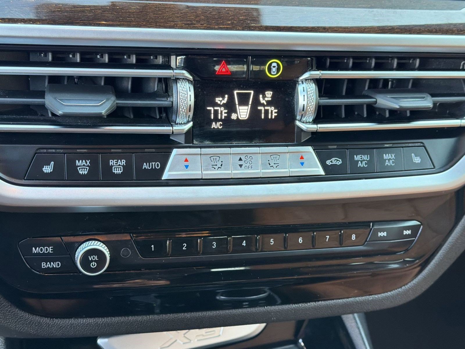 Used 2024 BMW X3 sDrive30i w/ Premium Package image 24