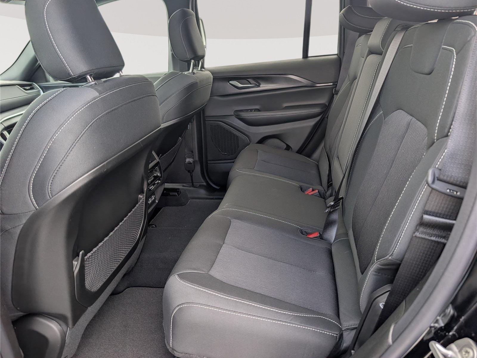 New 2026 Jeep Grand Cherokee Laredo X AWD/4WD image 10