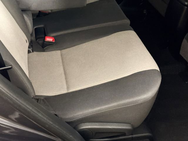 Used 2015 Toyota RAV4 LE image 38