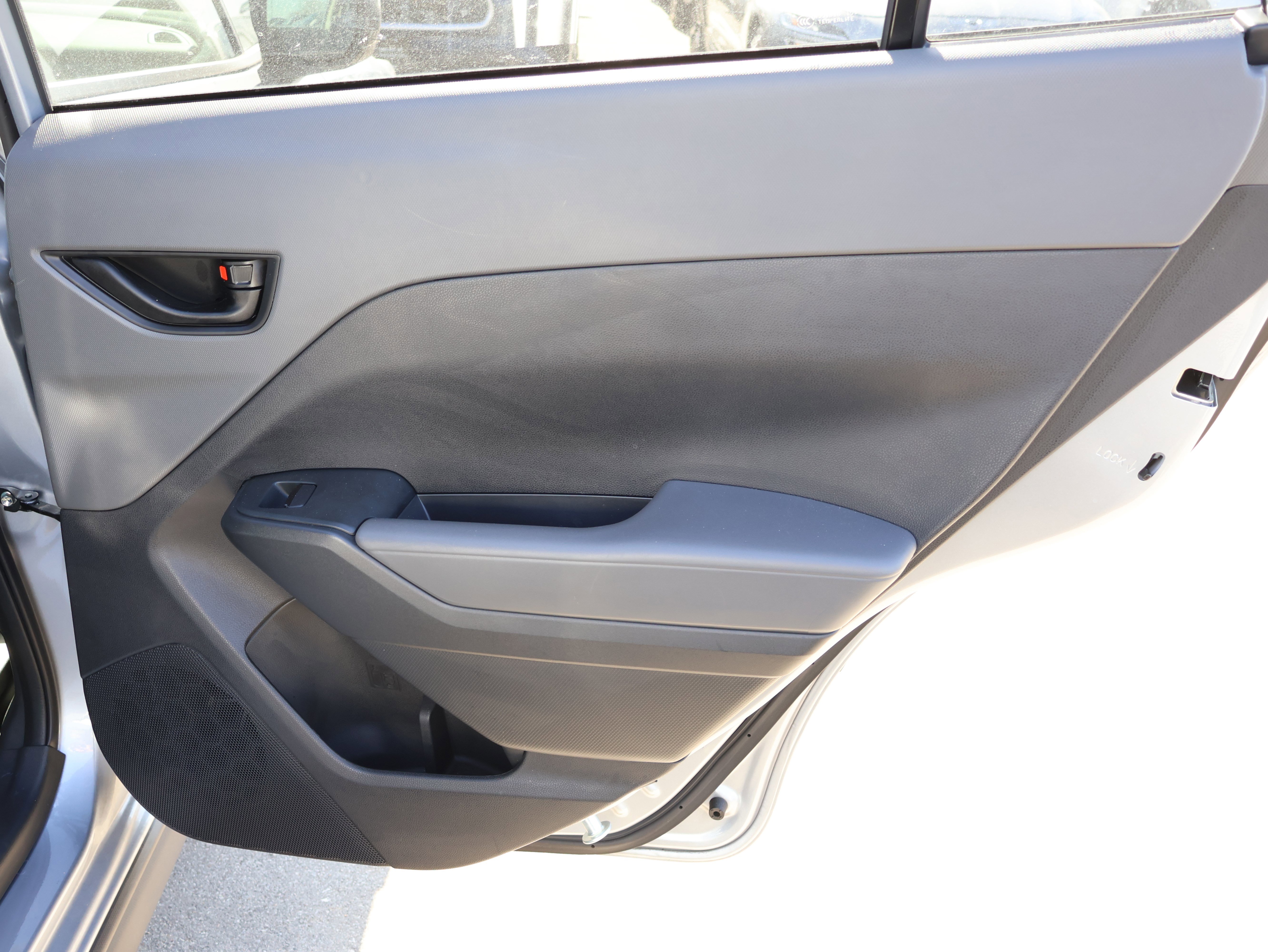 Used 2024 Subaru Crosstrek 2.0i image 12