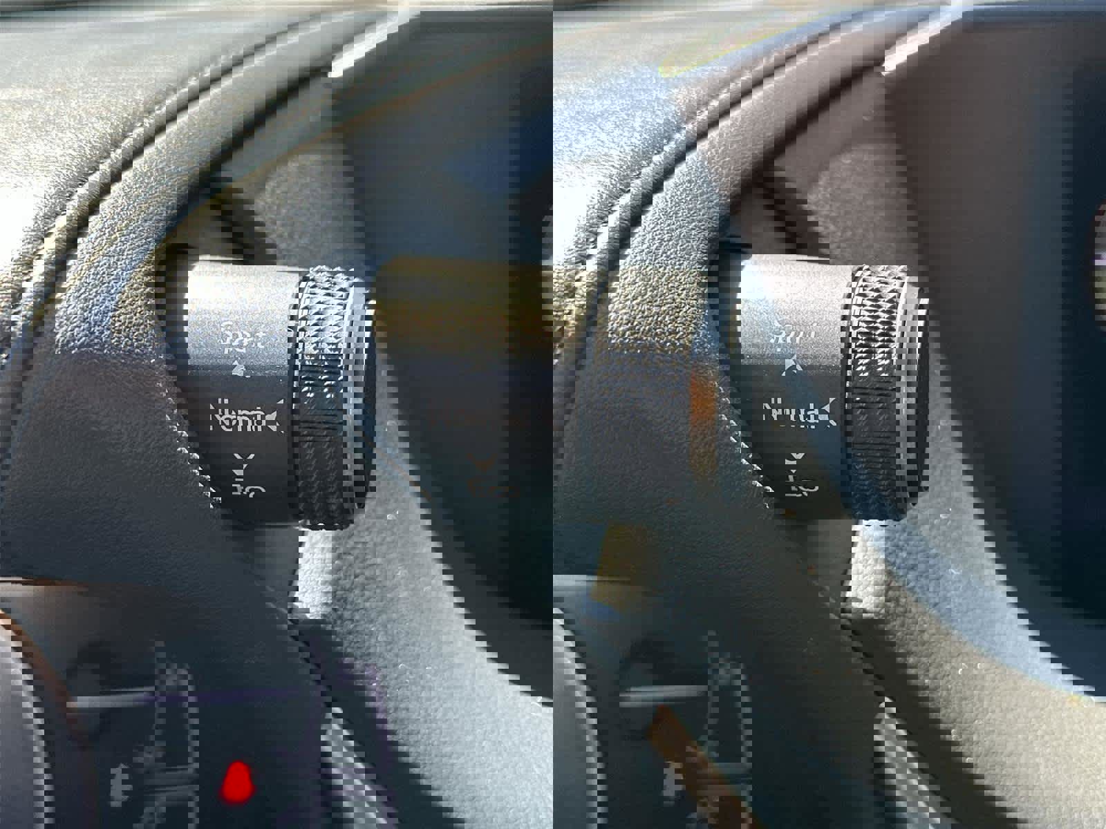 Used 2020 Lexus ES 300h w/ Accessory Package 2 image 25