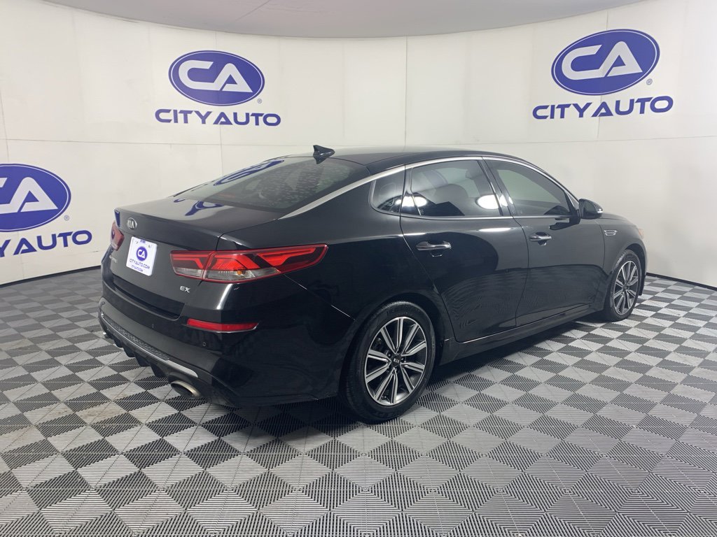 Used 2019 Kia Optima EX image 3