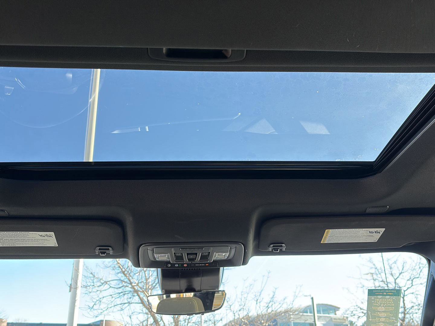 Used 2024 Chevrolet Silverado 1500 ZR2 w/ Technology Package image 21