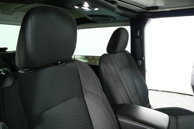 Used 2022 Jeep Wrangler Sport S image 18