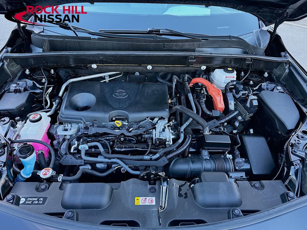 Used 2021 Toyota Venza XLE image 25