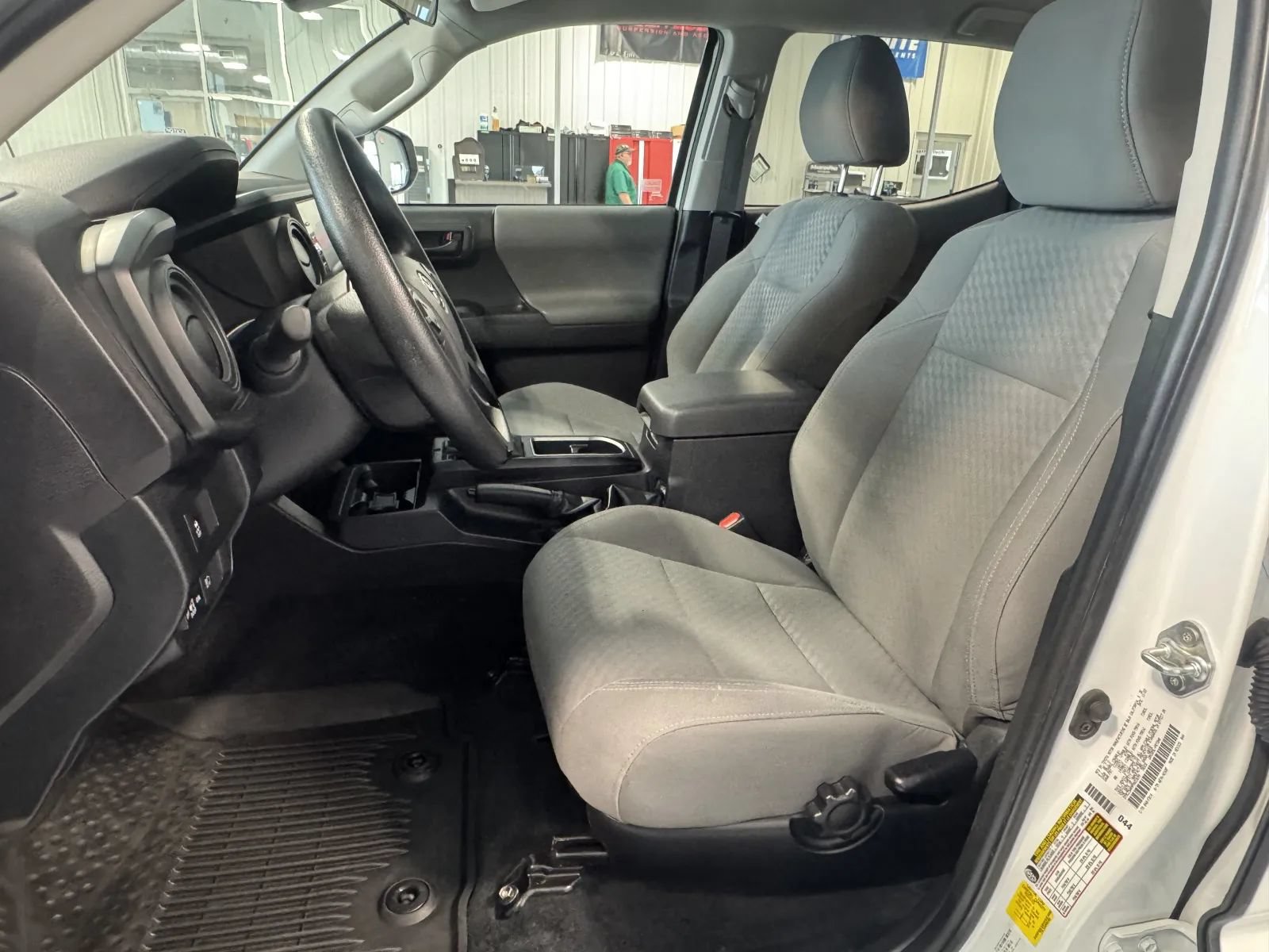 Used 2023 Toyota Tacoma SR AWD/4WD image 12