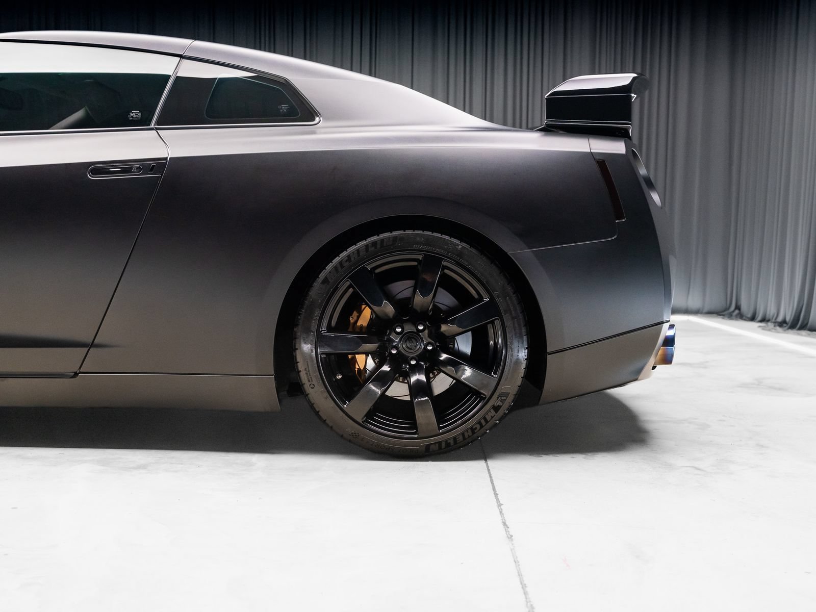Used 2009 Nissan GT-R Premium AWD/4WD image 38