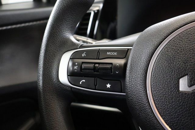 Used 2023 Kia Sportage LX AWD/4WD image 17