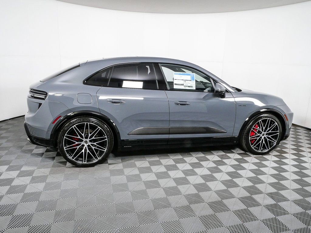 Used 2025 Porsche Macan Turbo Electric image 30