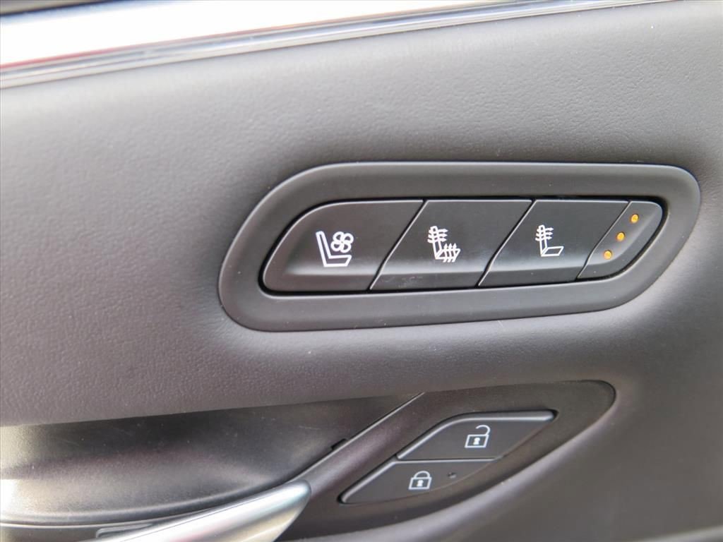 Certified 2023 Cadillac Escalade Sport Platinum w/ LPO, ONYX Package image 10