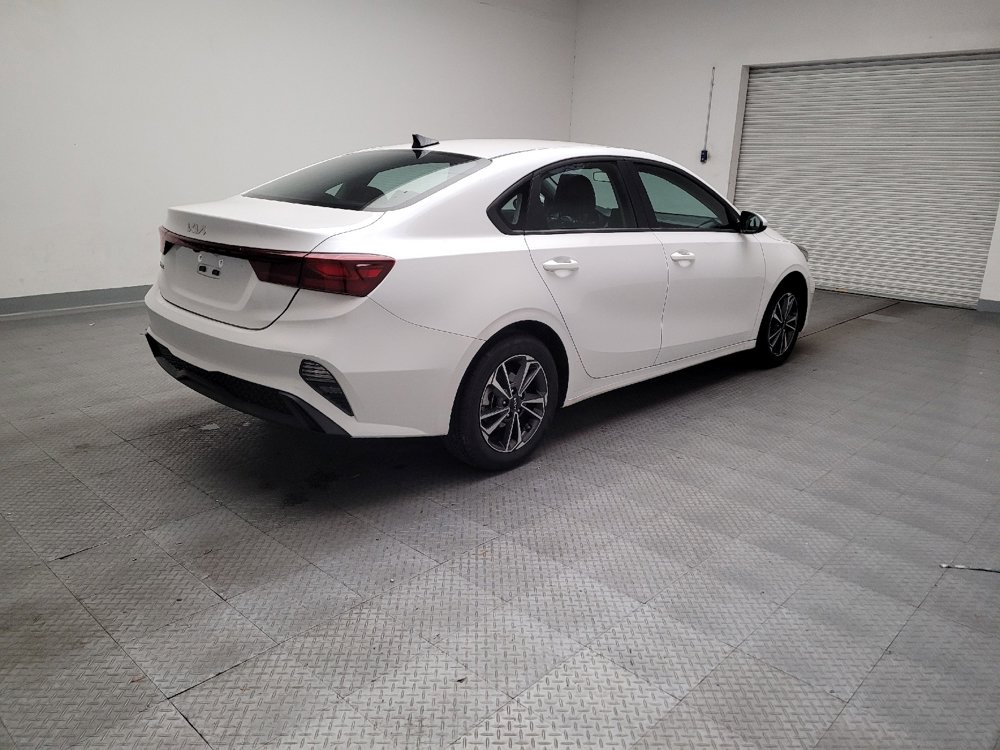 Used 2024 Kia Forte LXS FWD image 9
