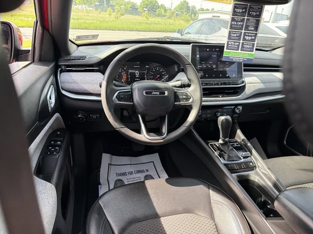 Used 2024 Jeep Compass Latitude AWD/4WD image 13