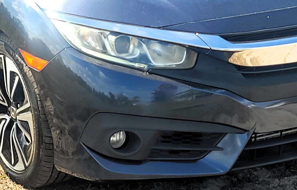 Used 2017 Honda Civic EX image 4