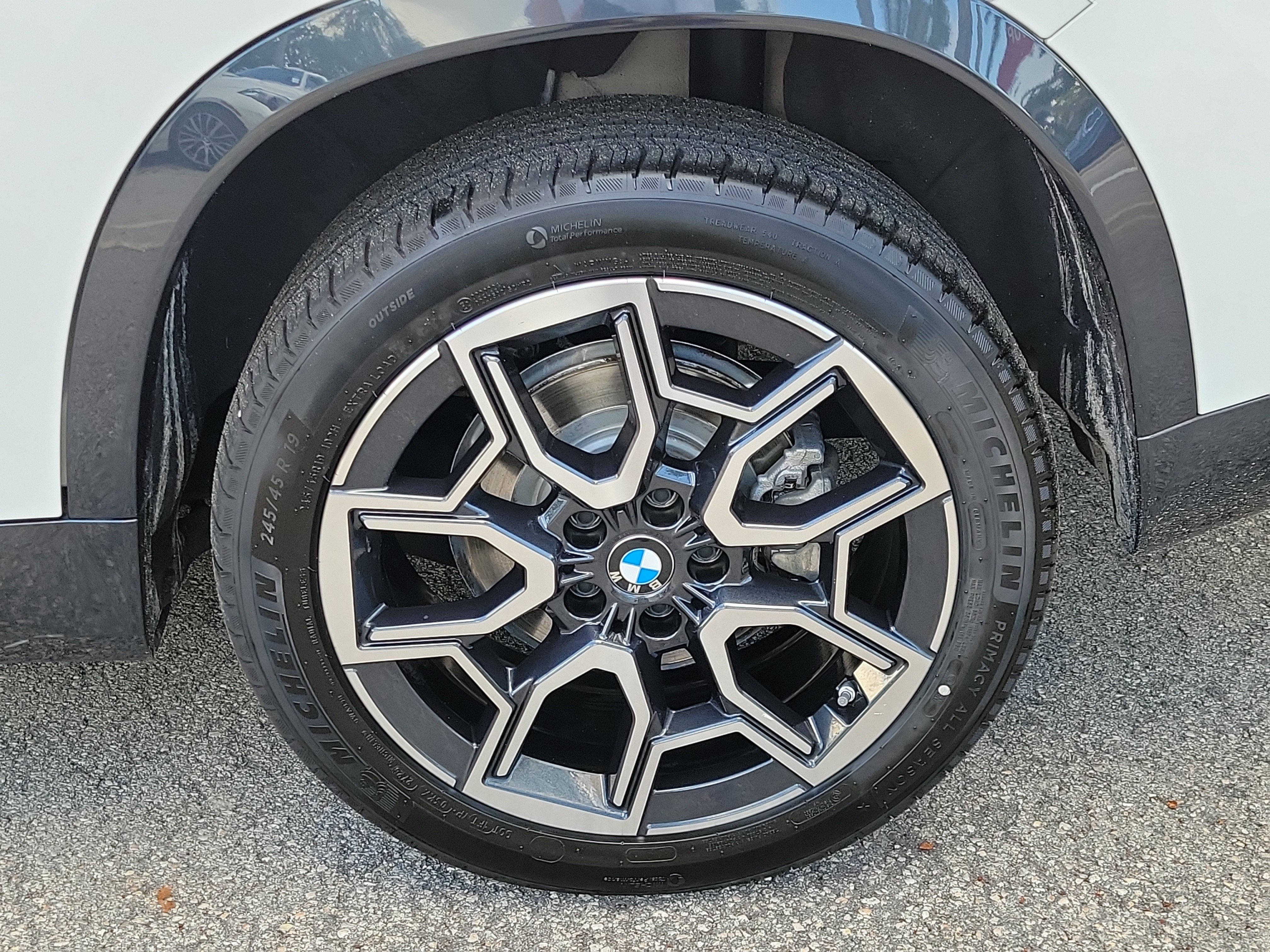 Used 2023 BMW X1 xDrive28i w/ Convenience Package AWD/4WD image 5