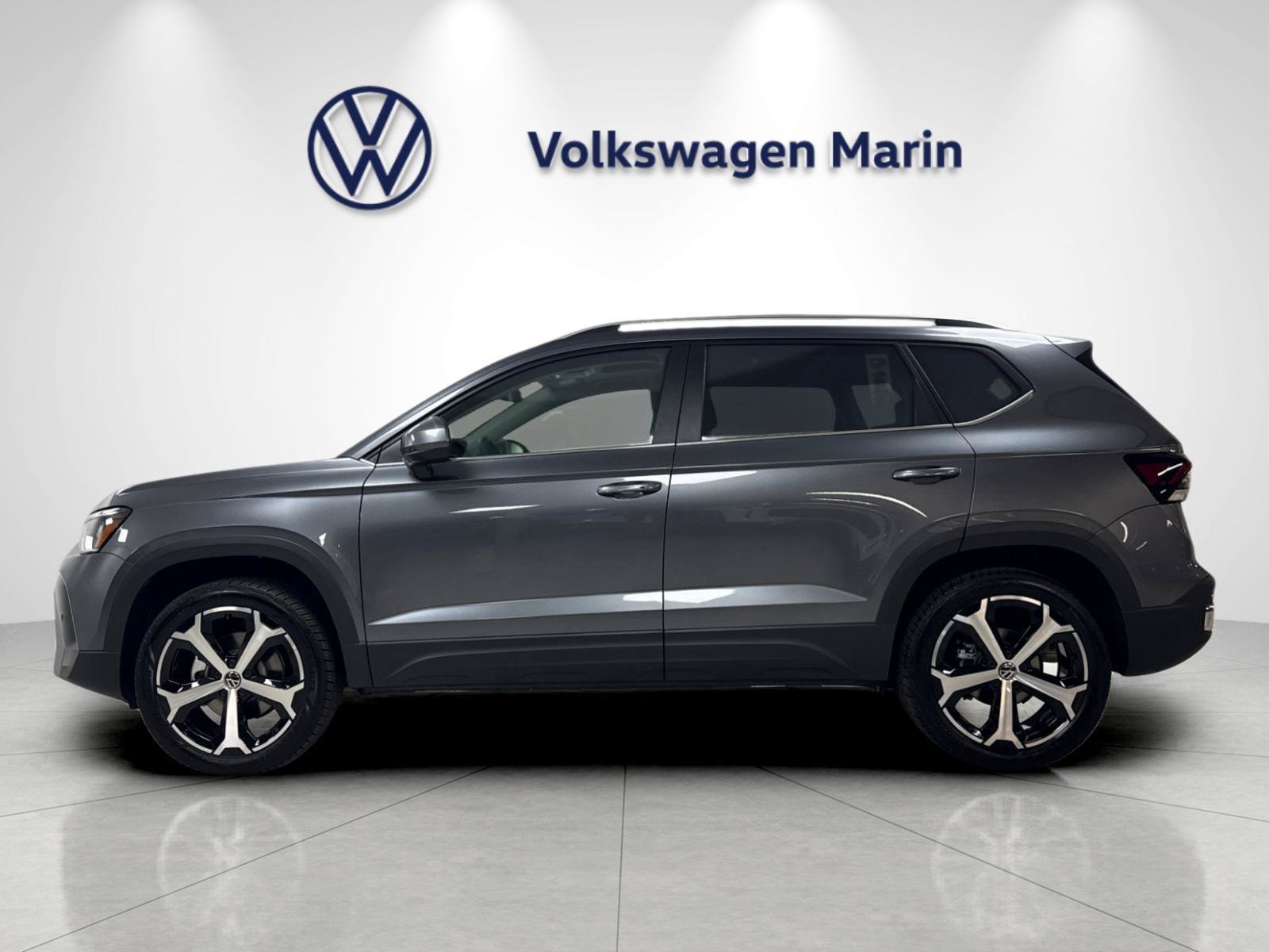 New 2026 Volkswagen Taos SEL AWD/4WD image 2
