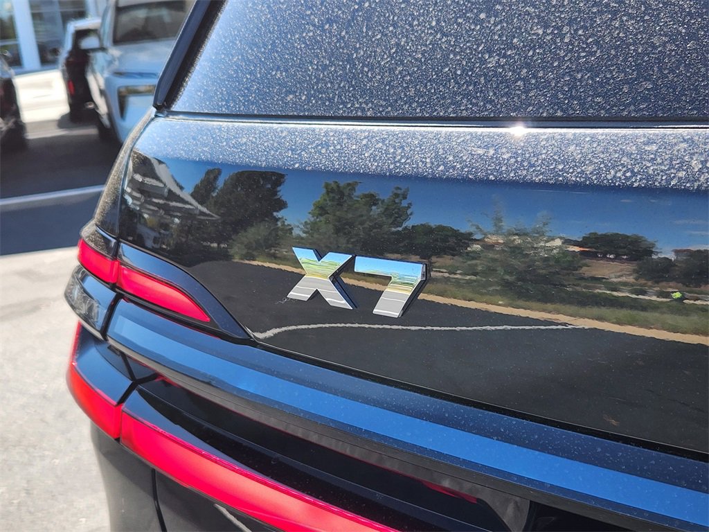 New 2026 BMW X7 M60i image 23