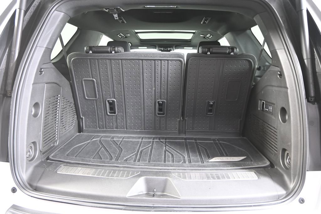 Used 2025 Chevrolet Tahoe RST w/ Comfort Package image 17