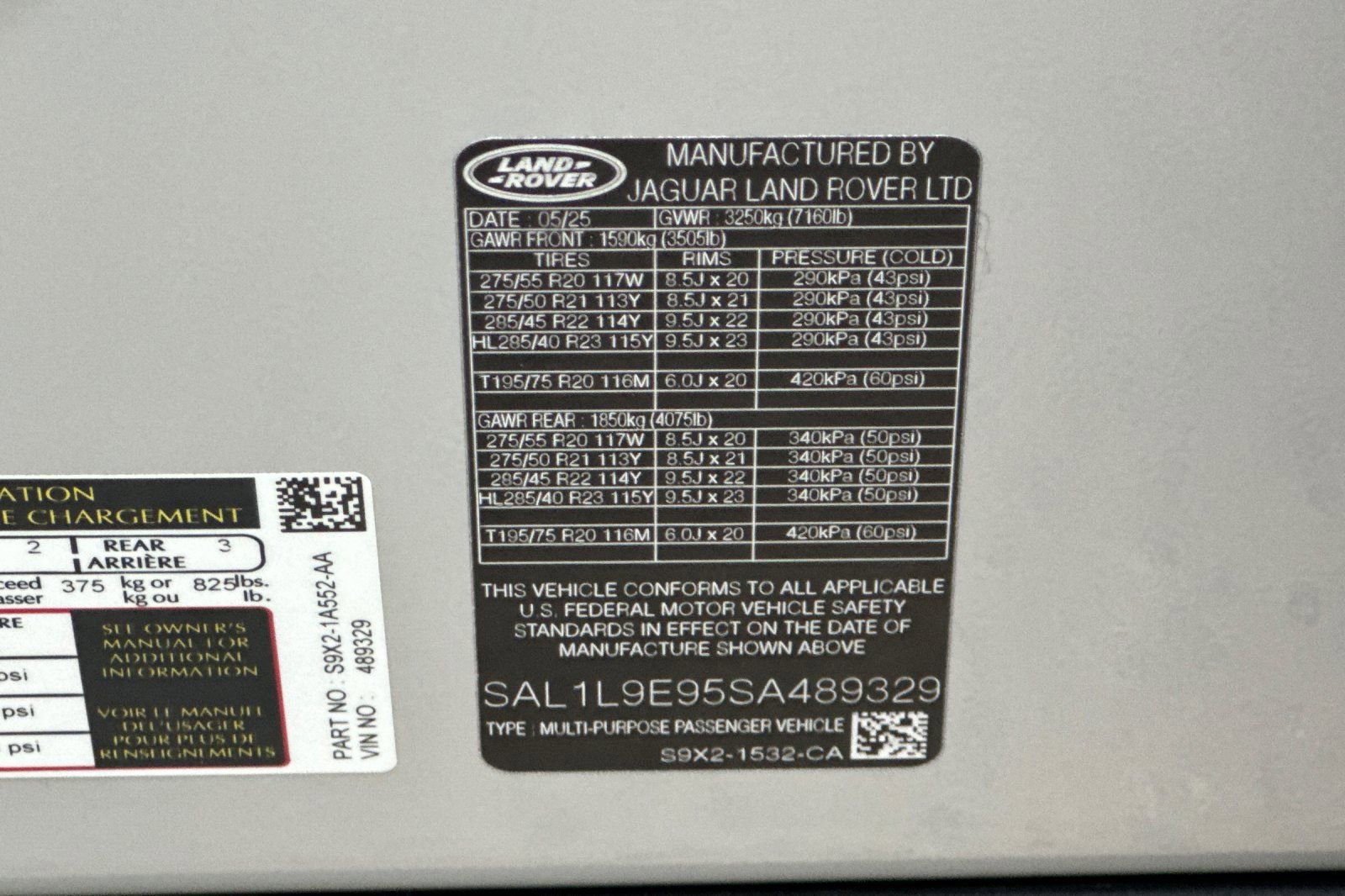 Used 2025 Land Rover Range Rover Sport Dynamic SE image 37