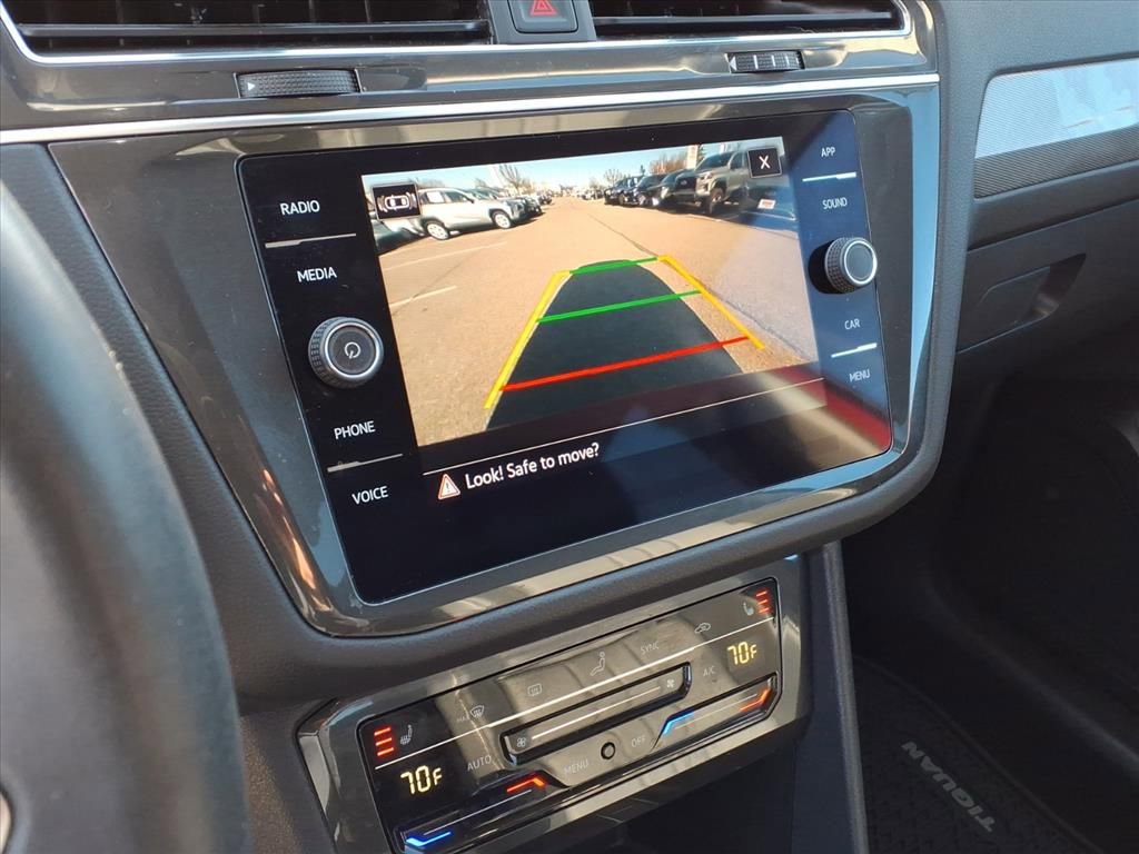 Used 2022 Volkswagen Tiguan SE image 21