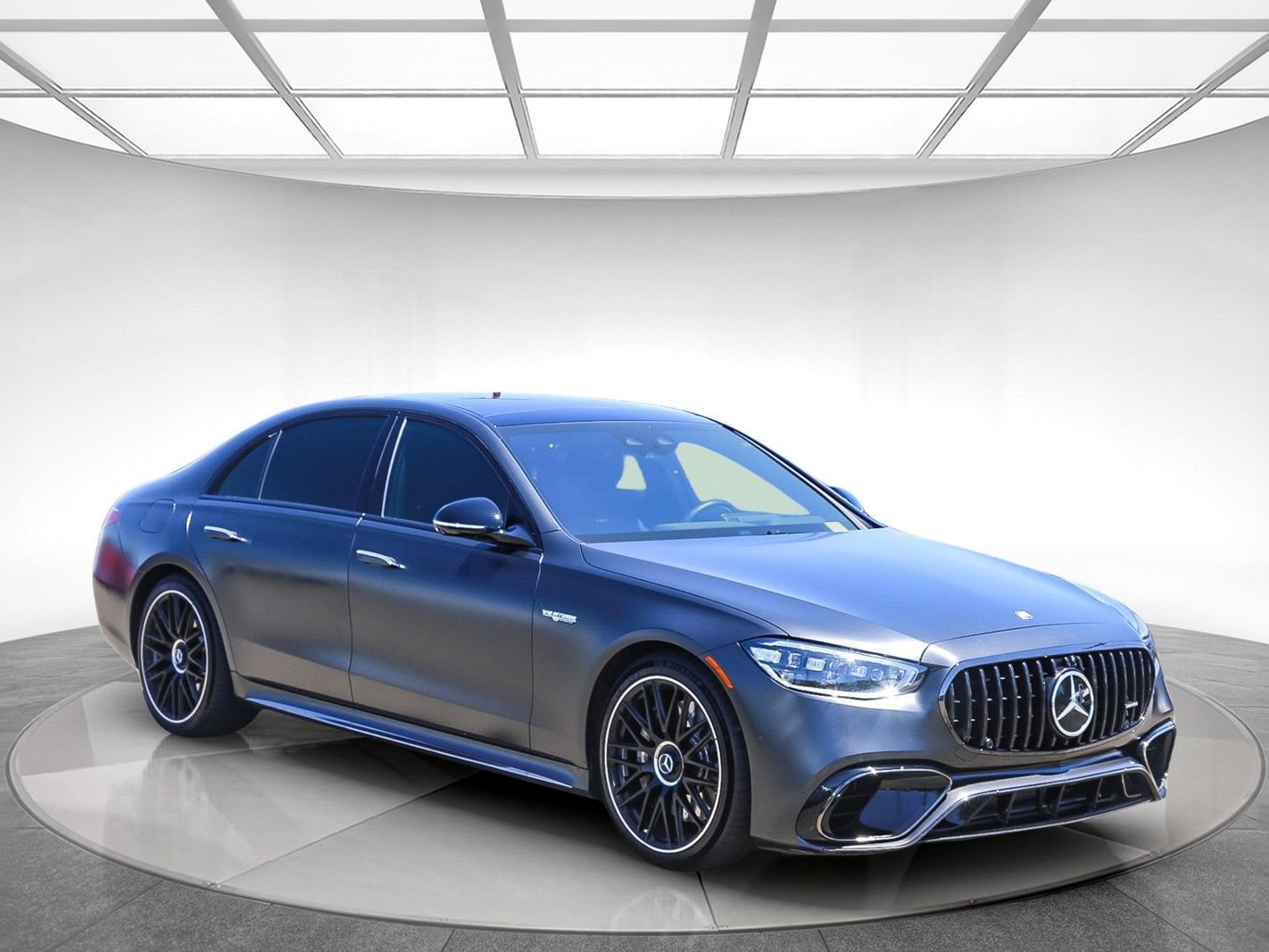 Used 2025 Mercedes-Benz S 63 AMG S image 4