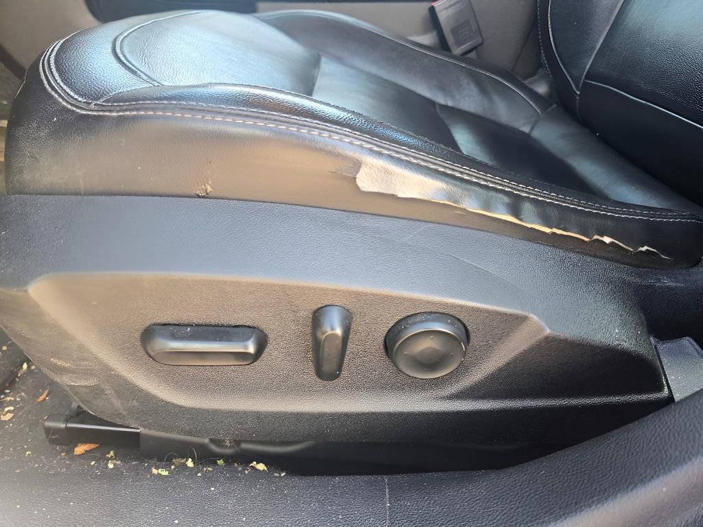 Used 2013 Chevrolet Malibu LT FWD image 23