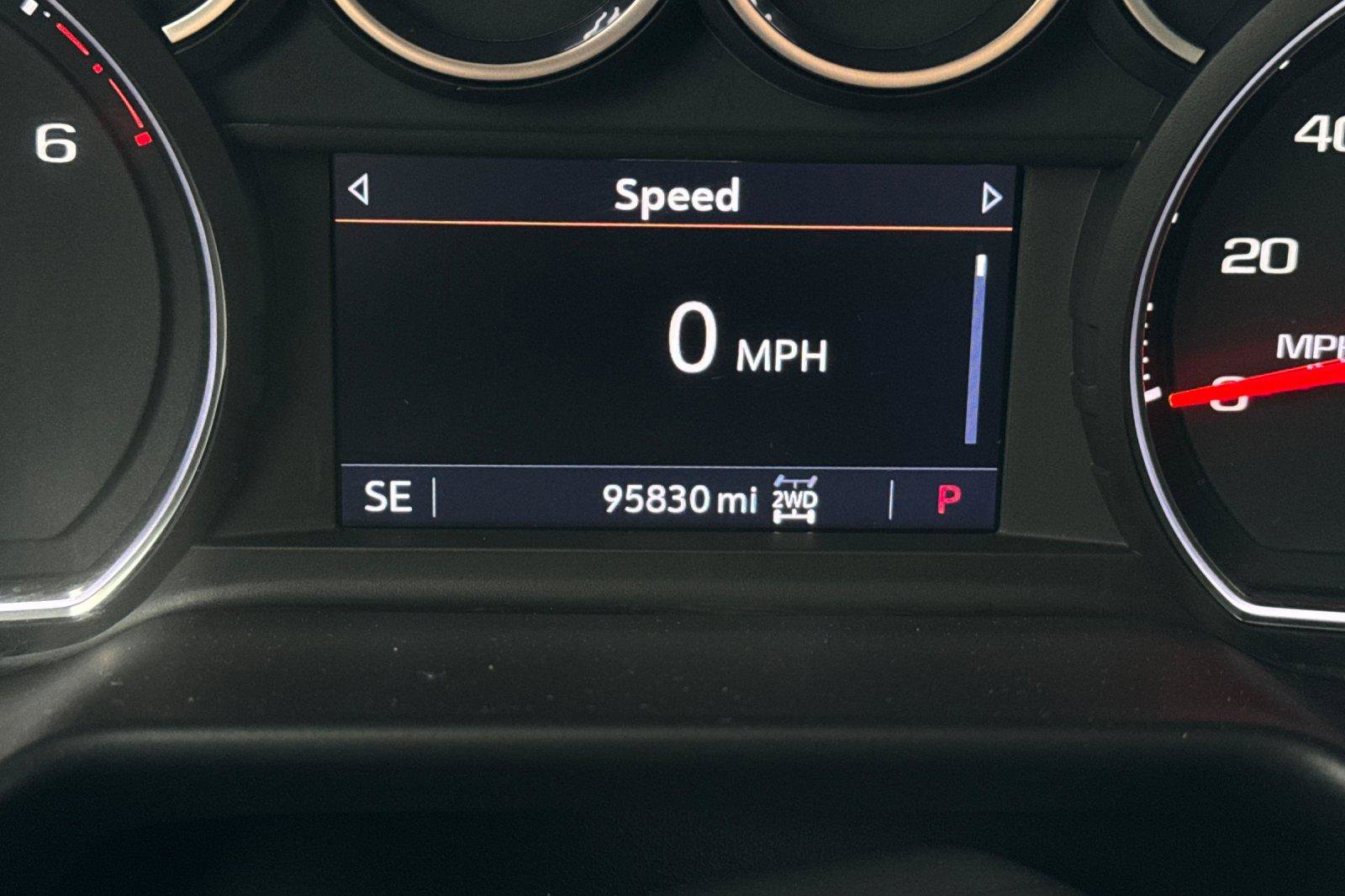 Used 2021 Chevrolet Tahoe RST w/ Luxury Package AWD/4WD image 3