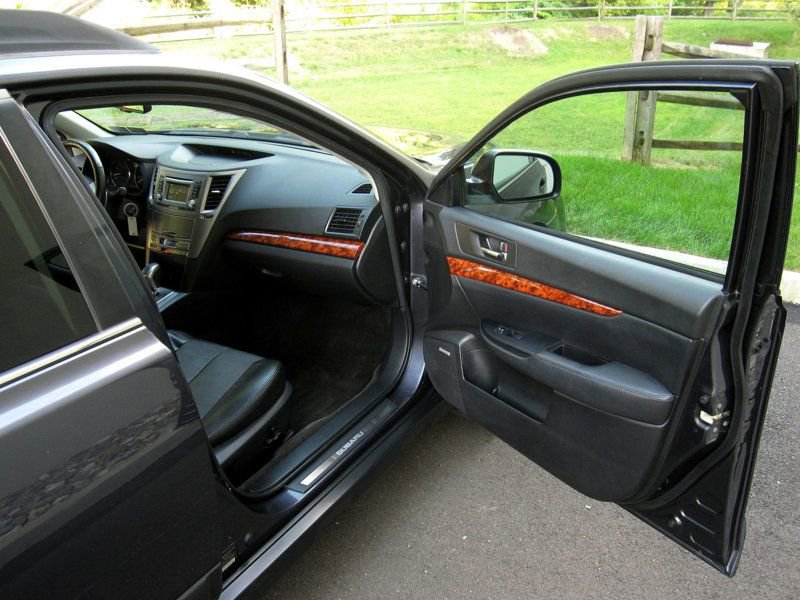 Used 2012 Subaru Outback 2.5i Limited image 17