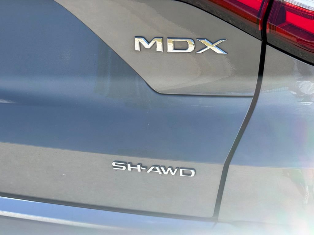 Used 2024 Acura MDX SH-AWD w/ Technology Package image 15