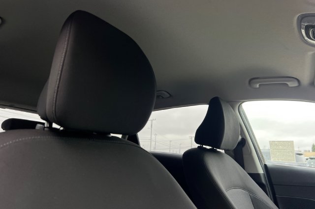 Used 2025 Hyundai Kona SEL FWD image 21
