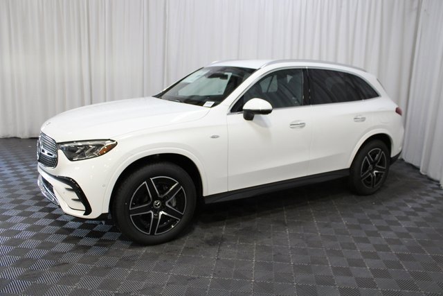 New 2025 Mercedes-Benz GLC 350e 4MATIC image 3