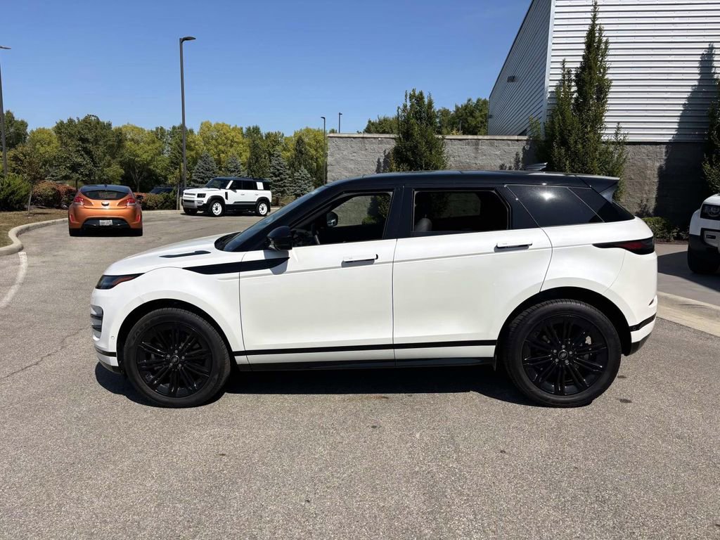 Certified 2024 Land Rover Range Rover Evoque Dynamic SE image 8