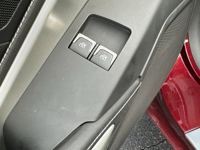 Used 2016 Chevrolet Corvette Stingray Convertible image 11