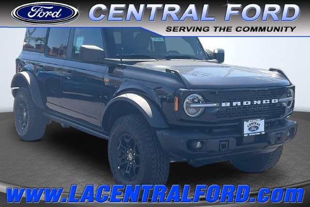 New 2026 Ford Bronco Badlands AWD/4WD image 1