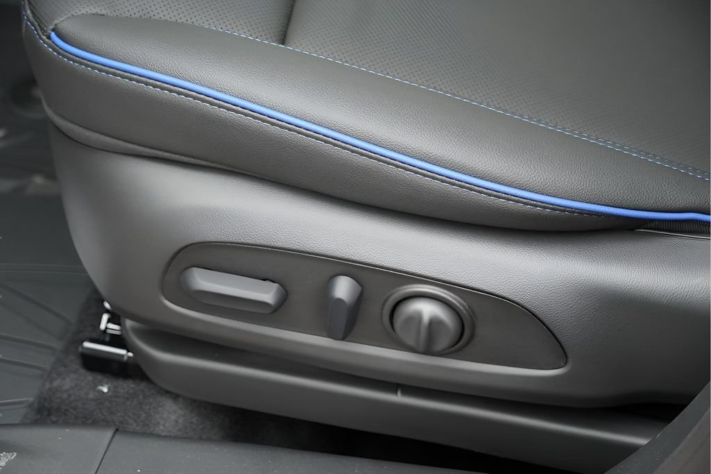 New 2026 Buick Encore GX Sport Touring w/ Advanced Technology Package FWD image 21
