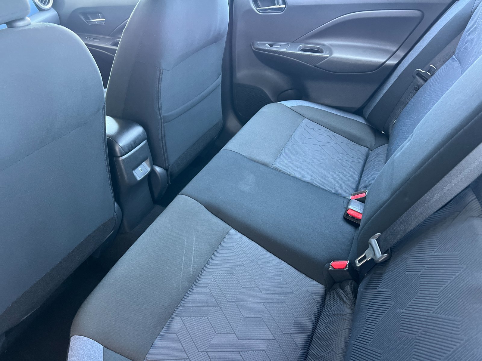 Used 2024 Nissan Versa SV FWD image 12