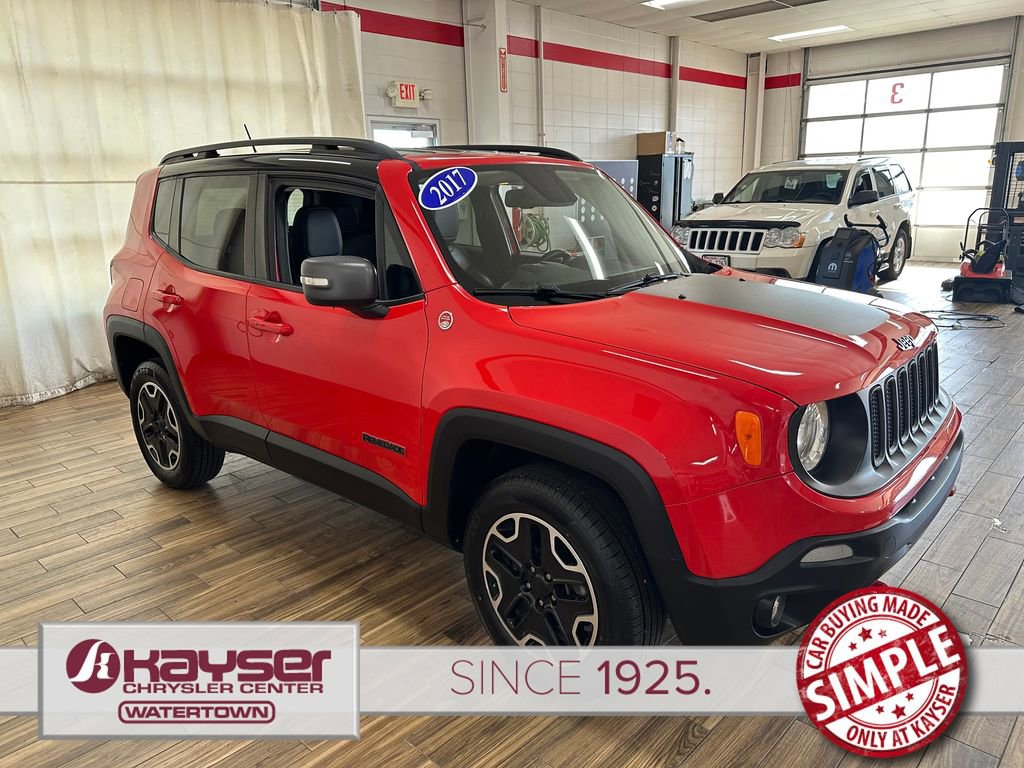 Used 2017 Jeep Renegade Trailhawk w/ Premium Trailhawk Package image 6