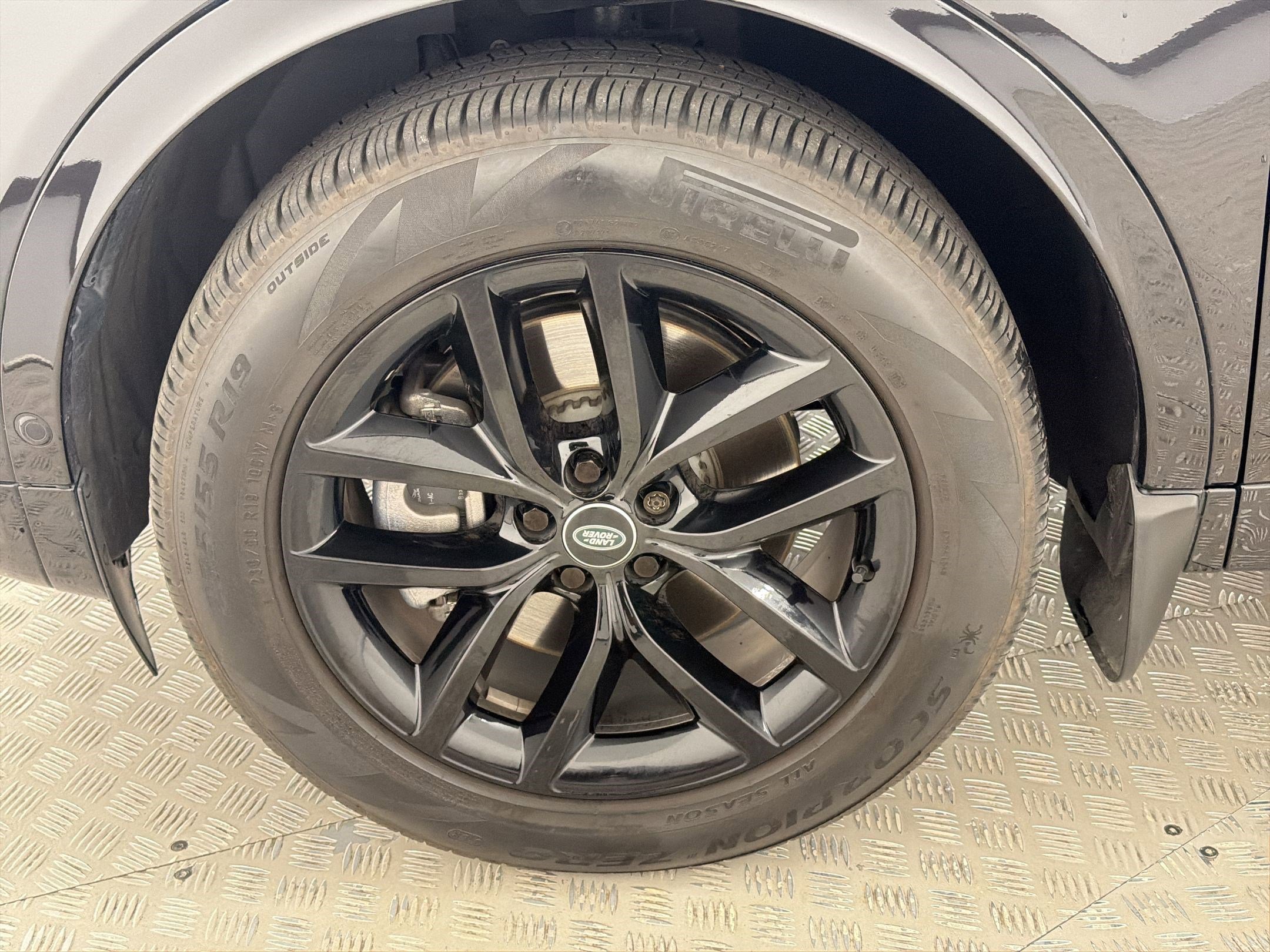 Used 2024 Land Rover Discovery Sport S AWD/4WD image 11