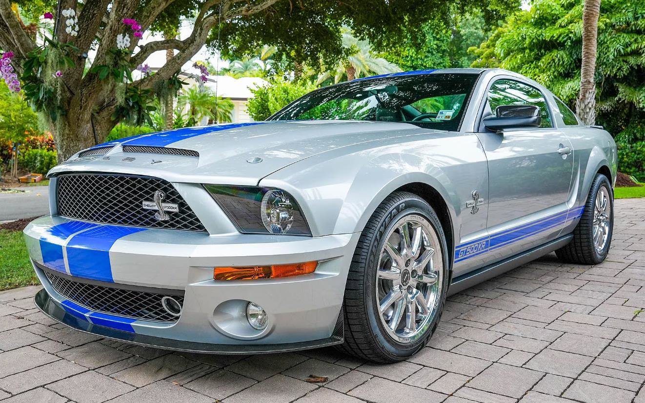 Used 2009 Ford Mustang Shelby GT500 RWD image 1