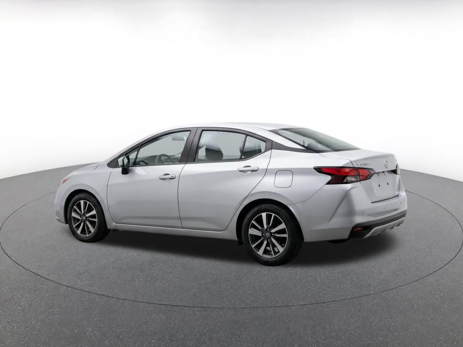 Used 2025 Nissan Versa SV FWD image 7