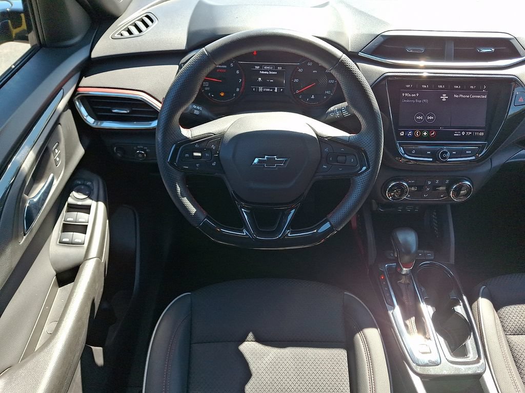 Used 2023 Chevrolet TrailBlazer RS w/ Convenience Package AWD/4WD image 12