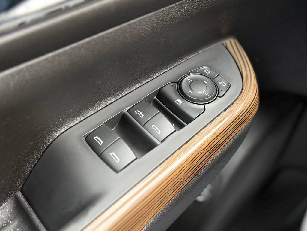 Used 2021 GMC Acadia SLE w/ Driver Convenience Package image 23