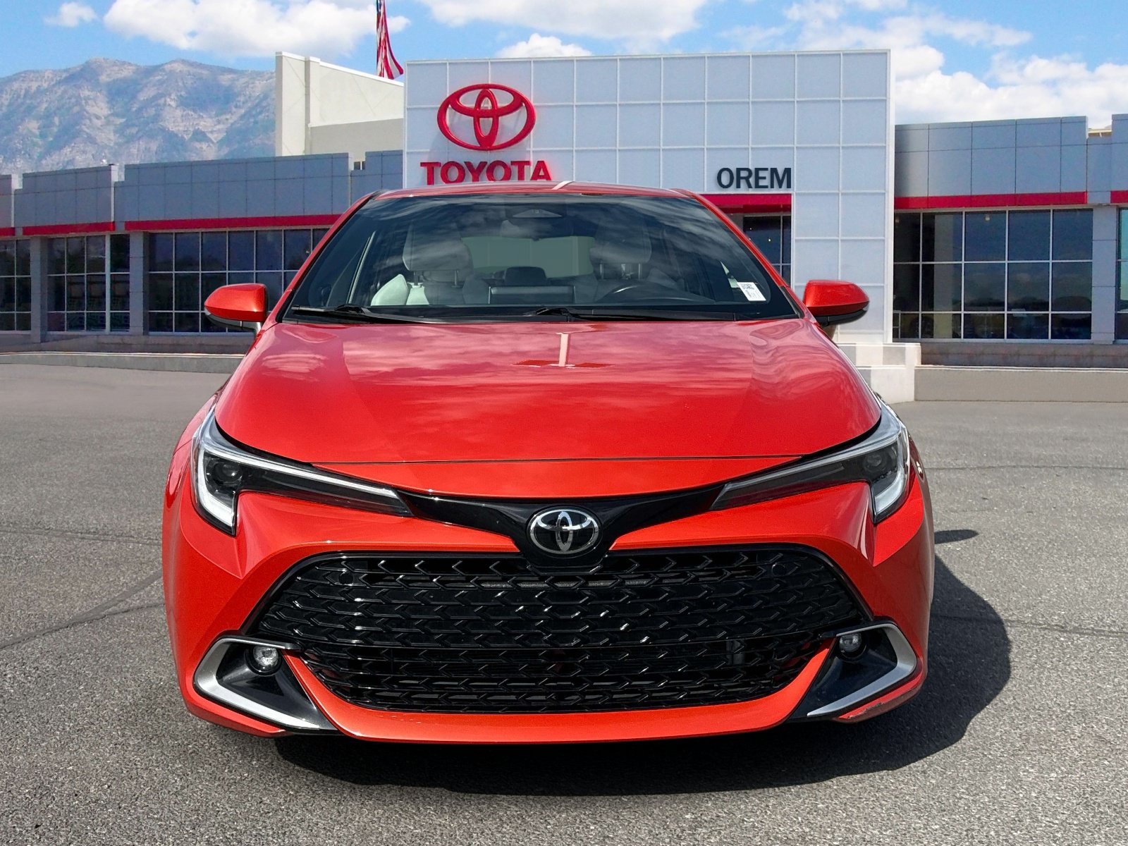 Used 2025 Toyota Corolla XSE FWD image 2