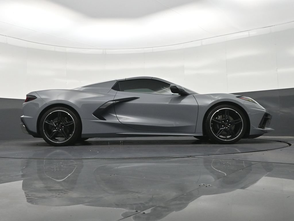 Used 2024 Chevrolet Corvette Stingray Convertible w/ 1LT RWD image 27