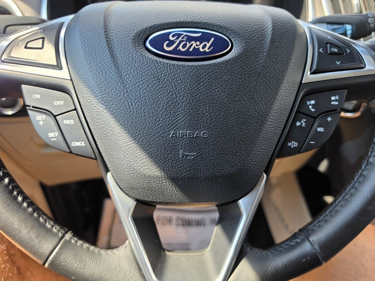 Used 2015 Ford Edge Titanium w/ Technology Package FWD image 11