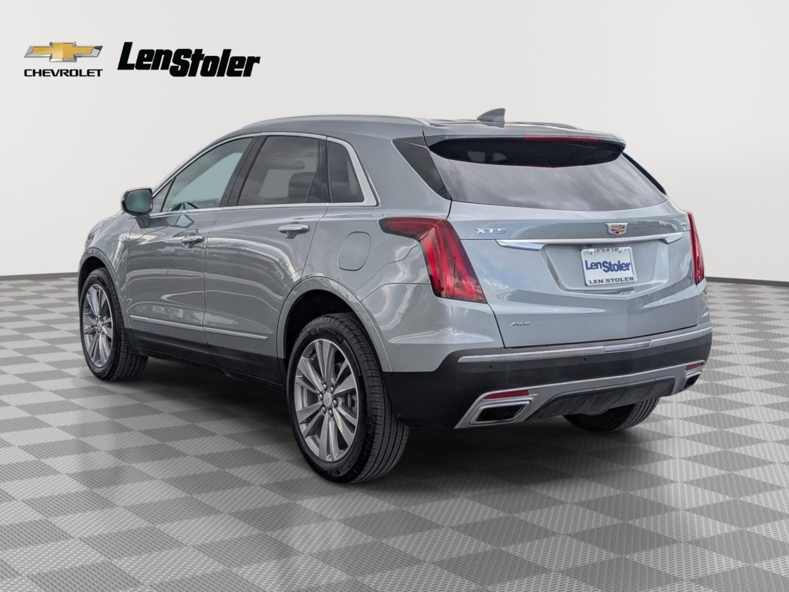 Used 2024 Cadillac XT5 Premium Luxury image 3