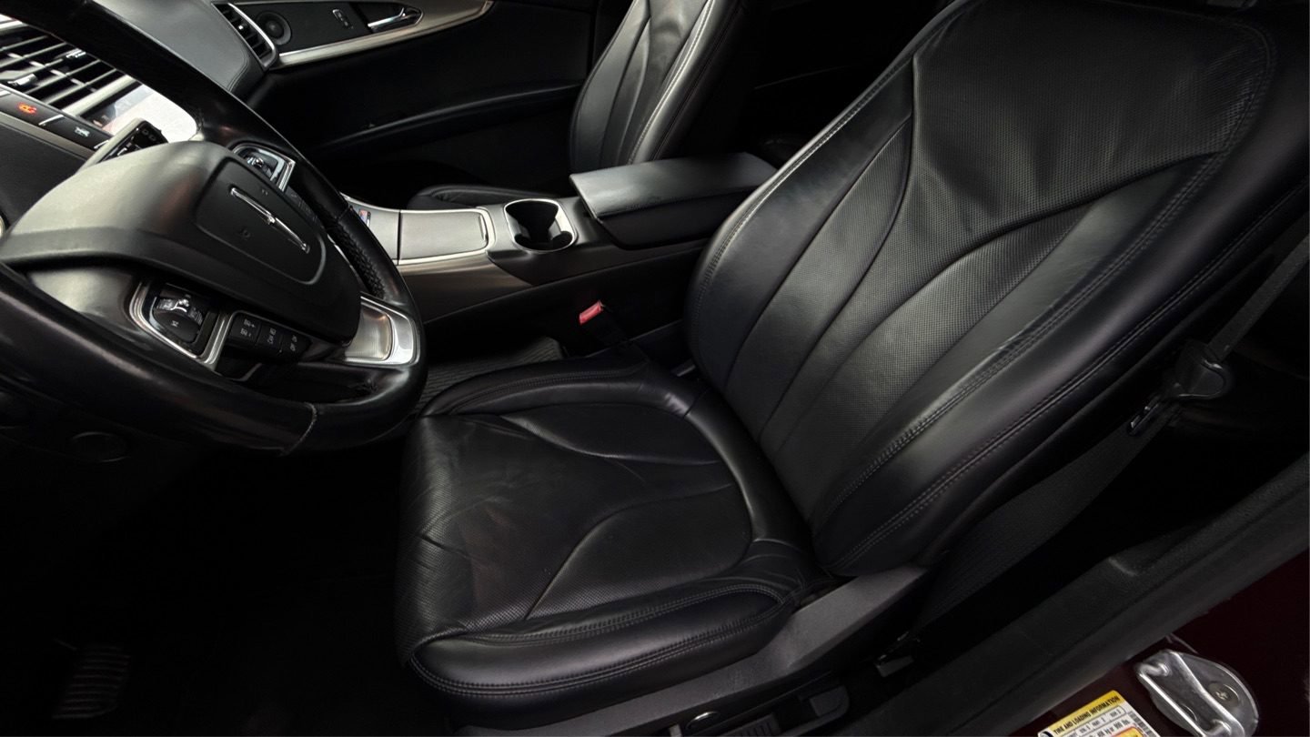 Used 2019 Lincoln Nautilus Reserve FWD image 10