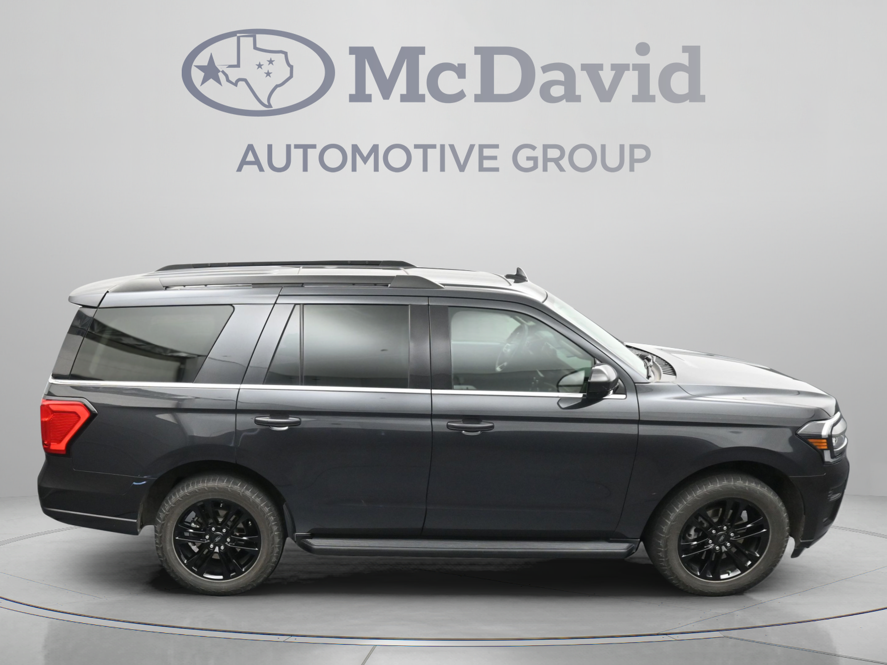 Used 2024 Ford Expedition XLT RWD image 41