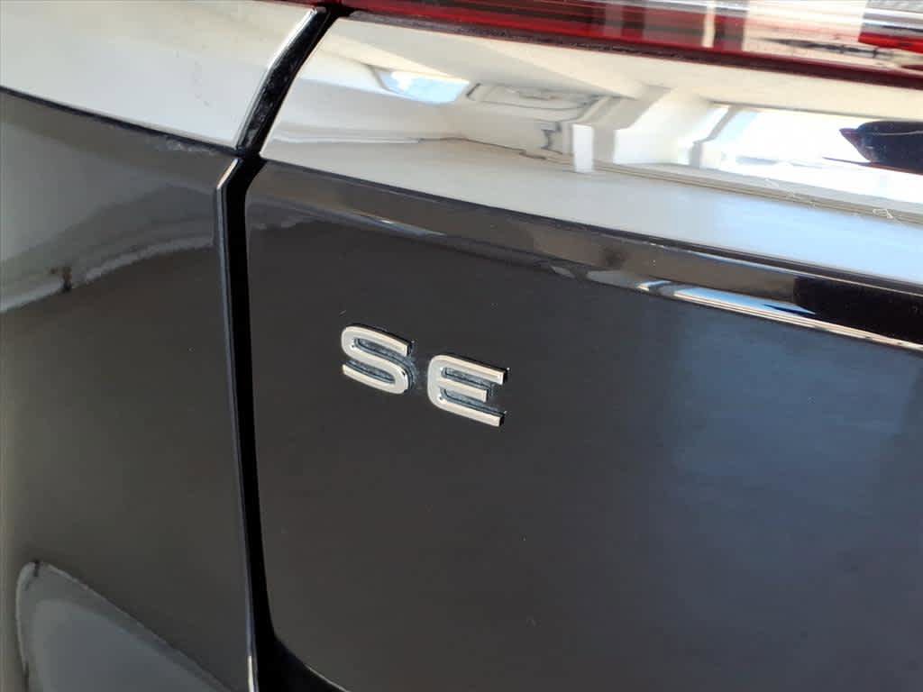 Used 2022 Volkswagen Atlas SE w/ Panoramic Sunroof Package AWD/4WD image 17